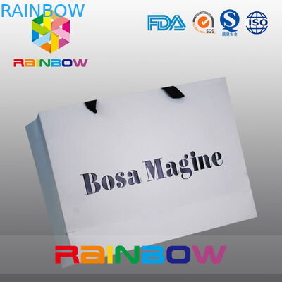 পোশাক প্যাকেজিং জন্য হ্যান্ডেল সঙ্গে ইকো বান্ধব কাস্টমাইজড কাগজ ব্যাগ