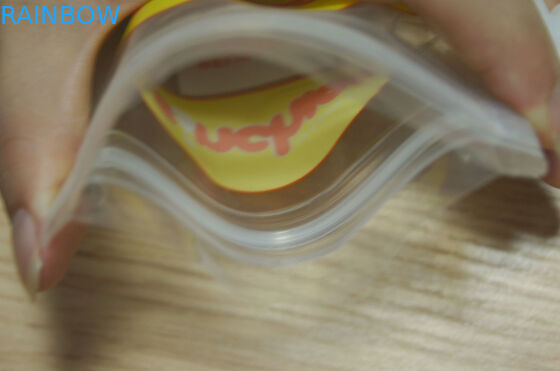 পুনঃব্যবহারযোগ্য ওয়াটারপ্রুফ স্পাউট পাউচ প্যাকেজিং স্পট সঙ্গে Ziplock শিশুর খাদ্য পাউন্ড আপ স্ট্যান্ড