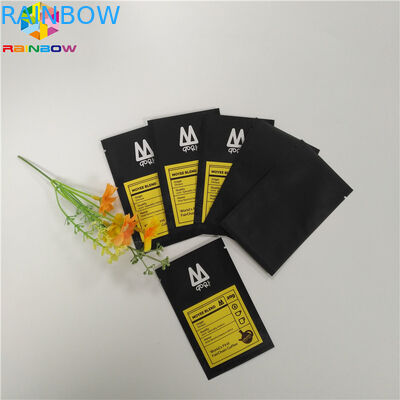 ছোট কালো রঙ আপ জিমার পাউন্ড তিনপাশে সিল অ্যালুমিনিয়াম Mylar ফয়েল আপ দাঁড়ানো