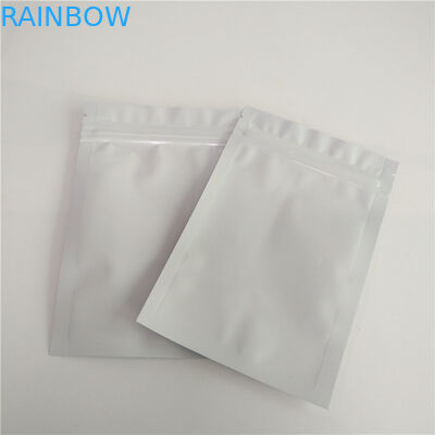 চকচকে মাইলার ব্যাগ প্লাস্টিকের পাউস প্যাকেজিং ময়েশ্চার প্রুফ কাস্টম রঙ দীর্ঘ জীবনকাল