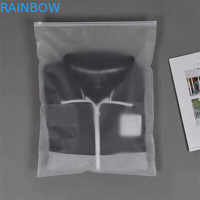 MOPP VMPET গার্মেন্টস প্লাস্টিকের পোশাক প্যাকেজিং ব্যাগ 240mic Pantone