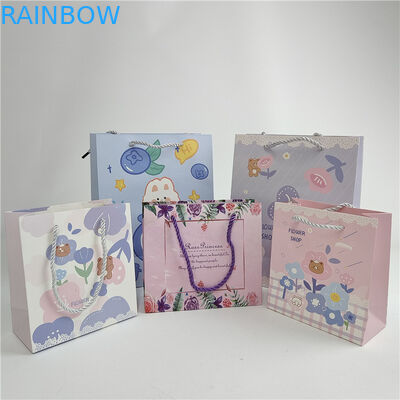 সর্বশেষ গ্রহণ করা হয়েছে 10 টি পর্যন্ত রঙ উপলব্ধ কাস্টম ডিজিটাল মুদ্রণ লোগো মুদ্রিত শপিং কাগজ ব্যাগ প্যাকেজিং