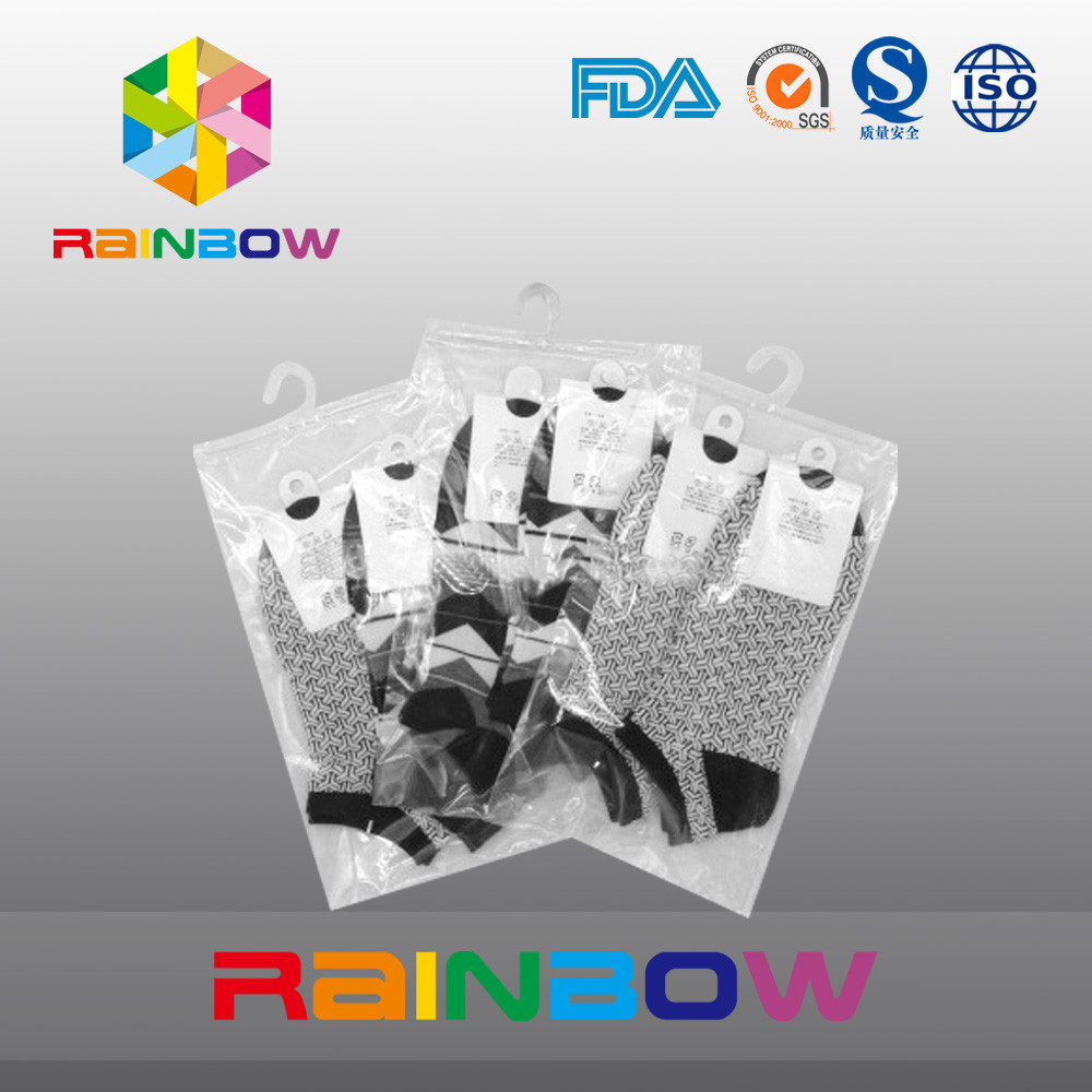 কাস্টমাইজ করুন লোগো প্রিন্ট করুন প্লাস্টিকের জিপলক ব্যাগ / জিপারের সাথে হ্যাং হুক ব্যাগ সাফ করুন