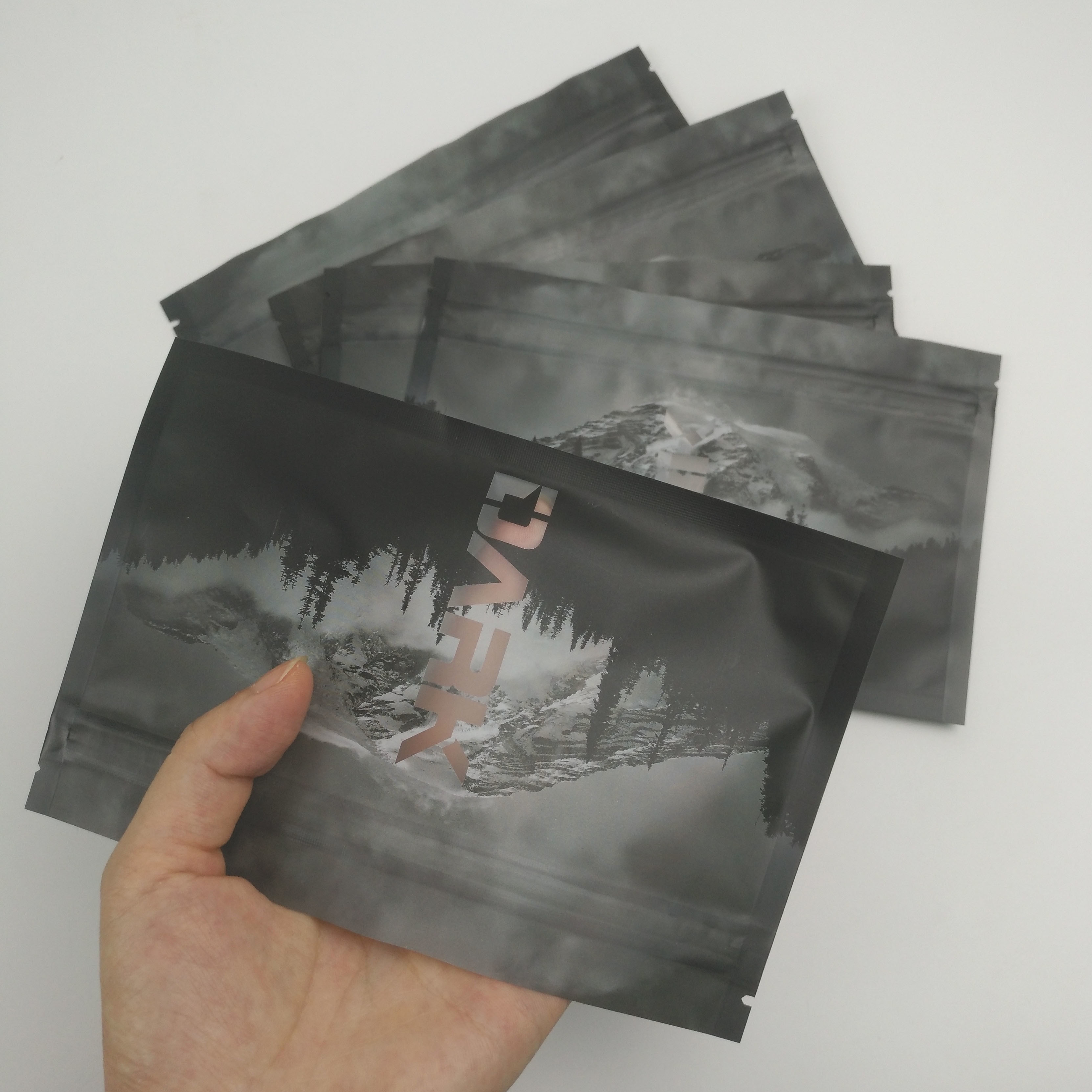 সামনের সামনের পিছনের উইন্ডো তাপ সিলযুক্ত গন্ধযুক্ত প্রুফ রিসেইলেবল জিপ লক প্যাকেজিং মাইলার ফুড স্টোরেজ থ্রি সাইড সিল ডাইপ্যাক