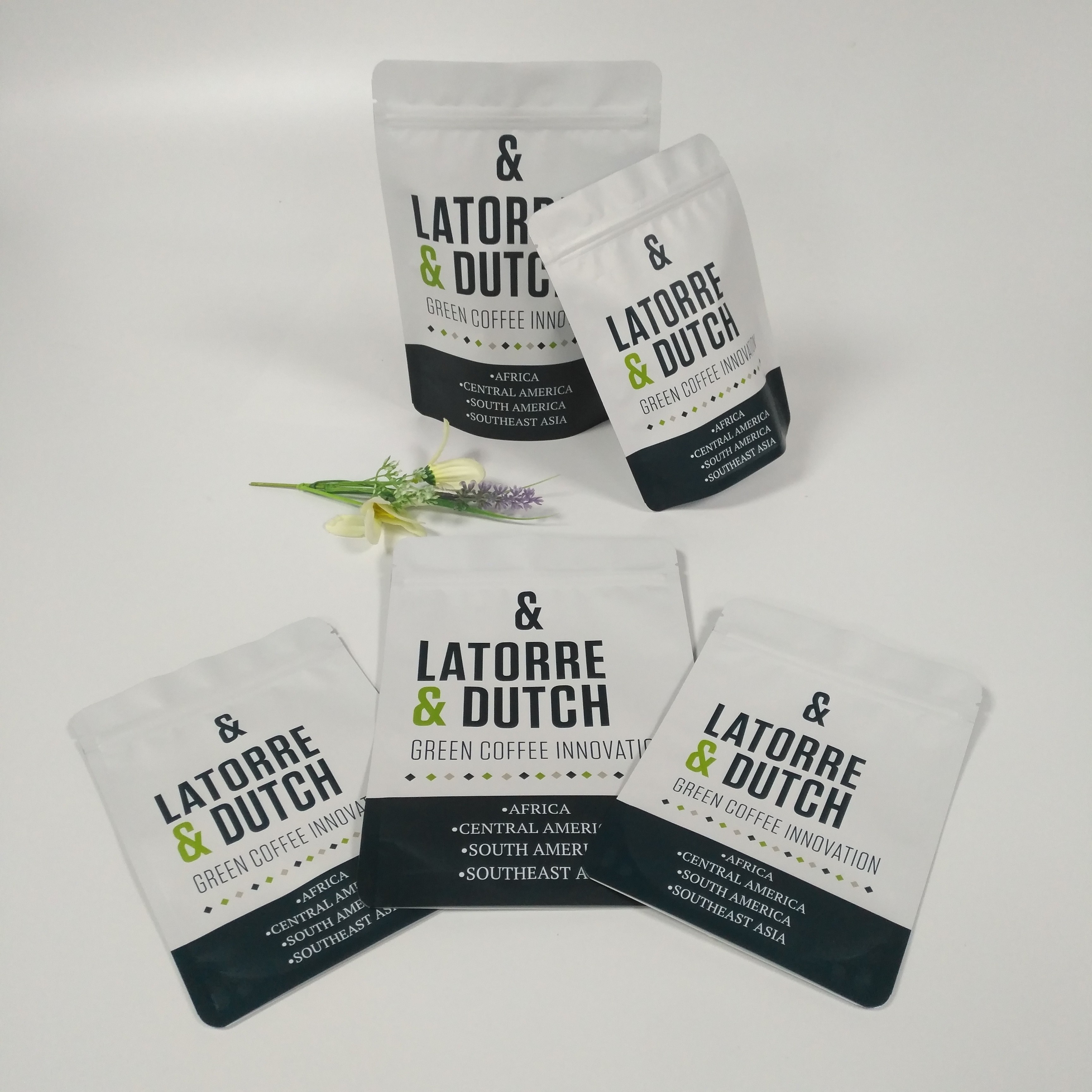 চকচকে সারফেস 110 মাইক্রন স্ন্যাক ব্যাগ প্যাকেজিং অ্যালুমিনিয়াম ফয়েল সিএমওয়াইকে