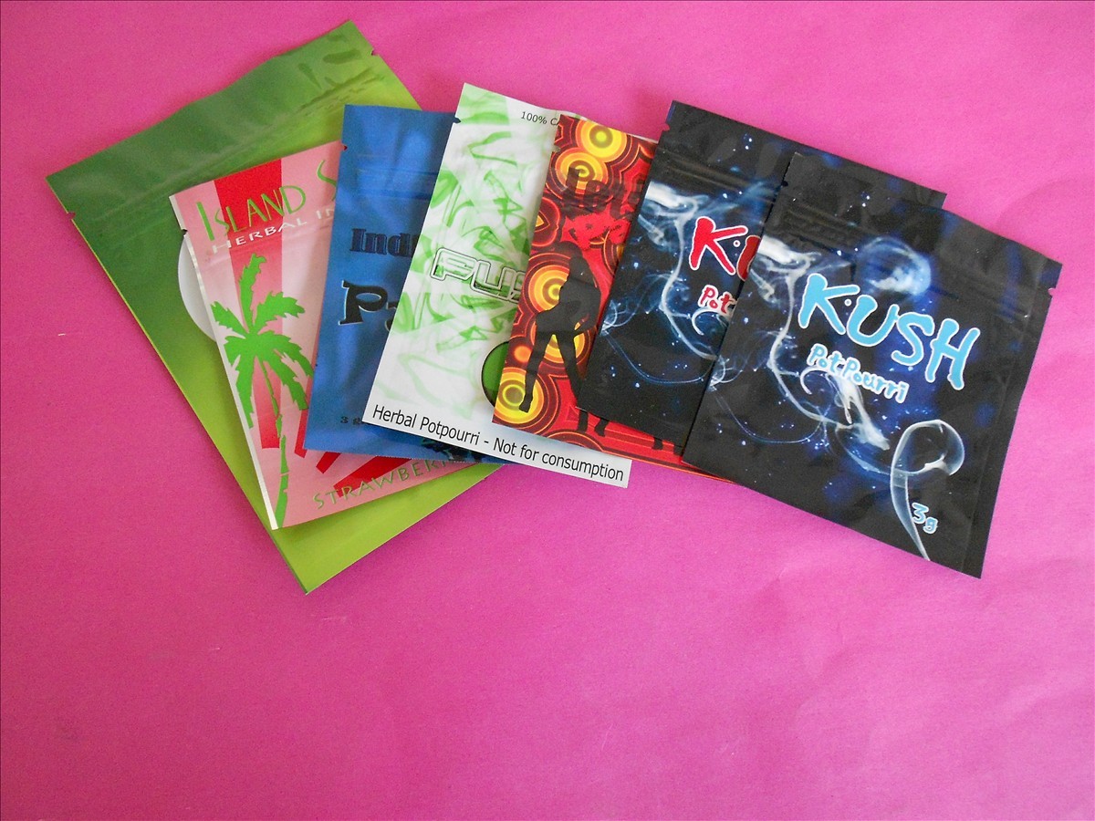 জল - প্রুফ, তেল - প্রতিরোধের পিইটি / ভিএমপিইটি / PE হার্বাল ধূপ প্যাকেজিং ব্যাগ